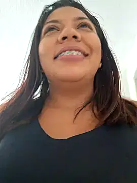 Snapshot of CanelitaPasion chatting on March 2025 02:23:01 PM CanelitaPasion online show from March 2025 02:23:01 PM