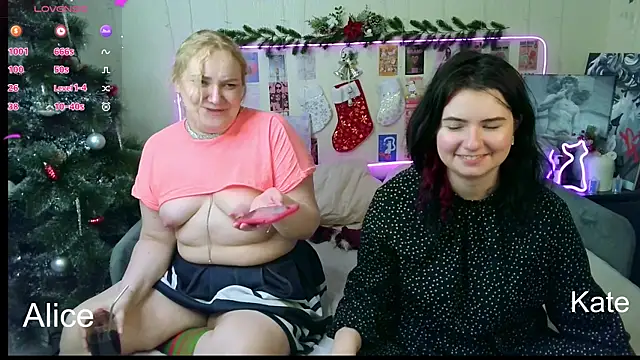 Snapshot of ss-katekisa-ss chatting on December 2024 06:31:02 AM ss-katekisa-ss online show from December 2024 06:31:02 AM