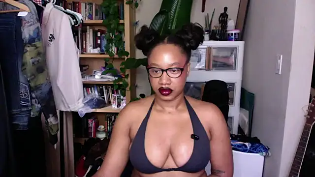 goddessdaisysky online show from September 2025 05:23:02 PM