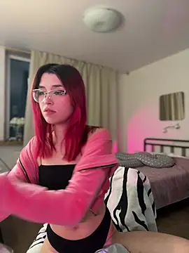 Evangeline Lawrence  online show from February 2025 02:43:01 PM