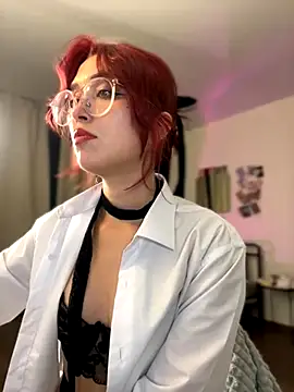 Evangeline Lawrence  online show from October 2025 05:57:02 PM