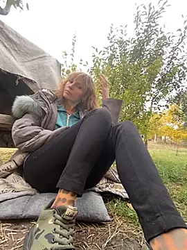 Anita-Smith online show from October 2025 07:49:01 AM