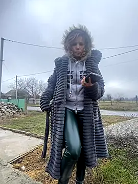 Anita-Smith online show from November 2025 08:46:02 AM