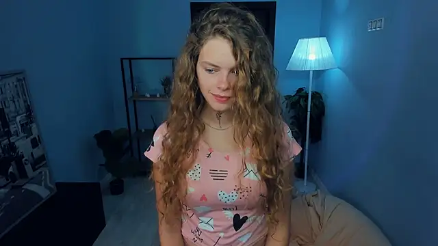 RayaNenlia online show from September 2025 05:11:01 AM