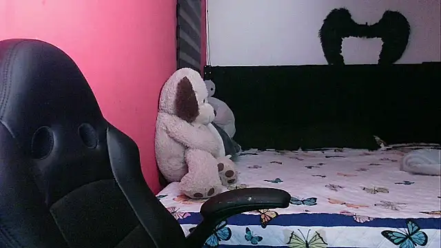 charlotedoll online show from February 2026 12:39:01 AM