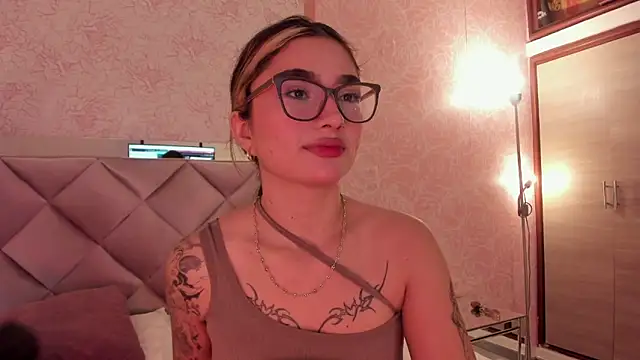 Arianavillada online show from October 2025 03:18:01 AM