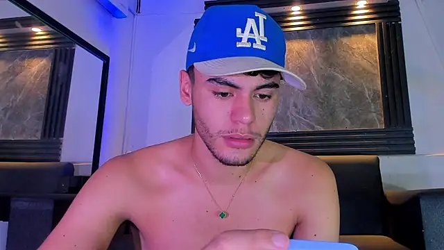 Snapshot of liam_genner_ chatting on September 2025 08:00:02 PM liam genner online show from September 2025 08:00:02 PM