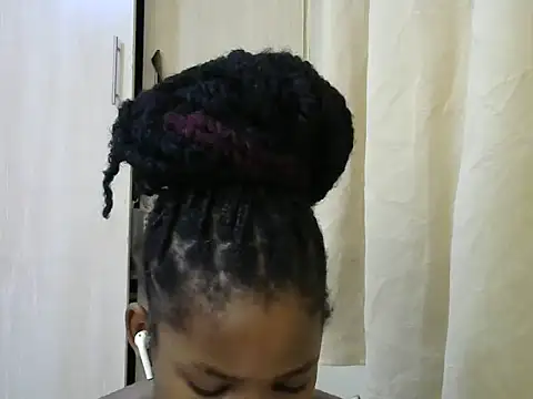 queen-sasha online show from March 2025 01:17:01 PM