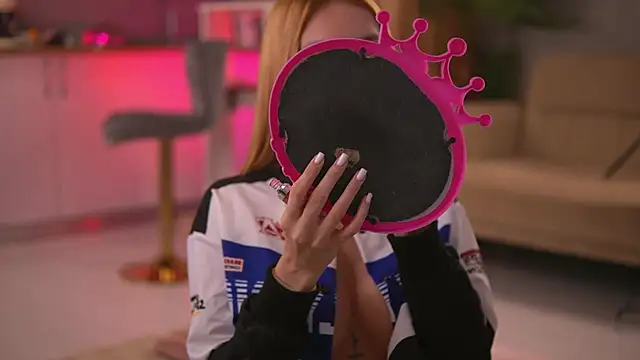 ButterflyLeah online show from October 2025 01:39:01 AM