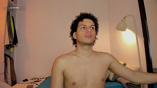 Curlblue online show from December 2025 05:38:02 AM