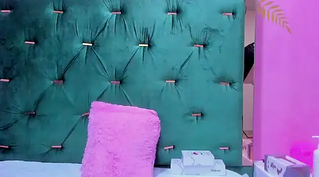 Hellen  4master online show from December 2024 02:28:01 PM