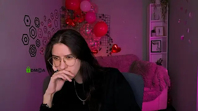 scarlet mooore online show from February 2026 11:17:01 PM