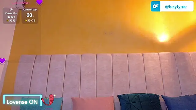 lexyfyre online show from May 2026 11:39:01 AM