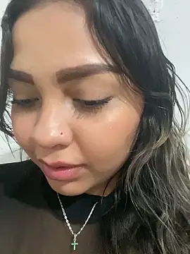 Snapshot of Abril_Gomez06 chatting on April 2026 10:29:02 PM Abril Gomez06 online show from April 2026 10:29:02 PM
