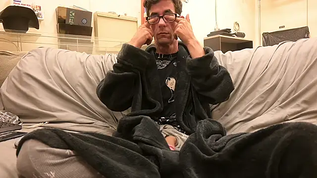 joeiandola online show from April 2026 08:14:02 PM