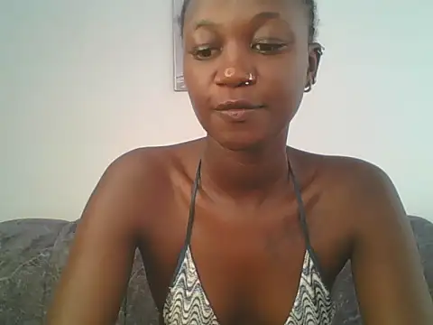 Snapshot of MissLilly1 chatting on December 2024 05:42:01 AM MissLilly1 online show from December 2024 05:42:01 AM