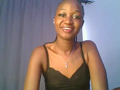 Snapshot of MissLilly1 chatting on October 2025 05:05:01 AM MissLilly1 online show from October 2025 05:05:01 AM