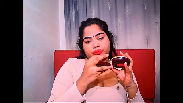 Indian Lola00 online show from October 2025 06:19:02 AM