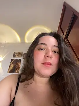 LunaGil1 online show from July 2026 01:13:01 PM