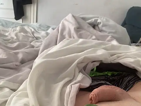 Bossinmidd12 online show from December 2024 12:01:01 PM