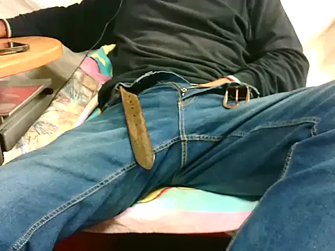 Giulio35 Pika online show from October 2025 07:47:02 PM