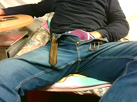 Giulio35 Pika online show from October 2025 07:14:02 PM