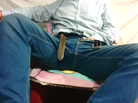 Giulio35 Pika online show from December 2025 05:42:02 PM