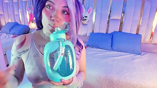 Snapshot of Broklinwhite_ chatting on April 2026 02:29:01 PM Broklinwhite online show from April 2026 02:29:01 PM