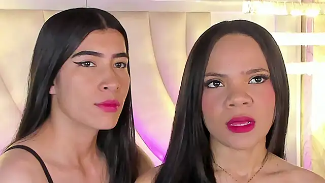 siara and zoe online show from June 2026 11:32:02 PM