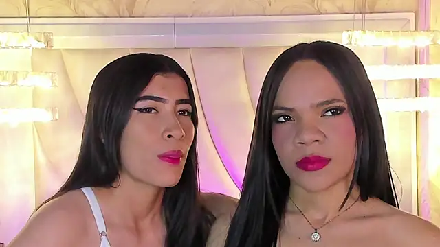 siara and zoe online show from June 2026 11:46:01 PM