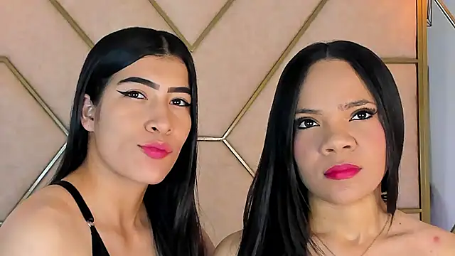 Snapshot of siara_and_zoe chatting on August 2026 10:55:02 PM siara and zoe online show from August 2026 10:55:02 PM