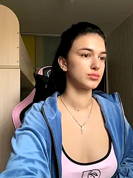 Julietta a online show from November 2025 07:52:02 AM