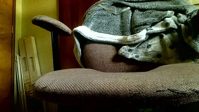 markluvskitty online show from April 2026 07:51:02 PM