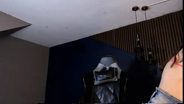 CharlotteMuller online show from October 2025 08:18:02 PM