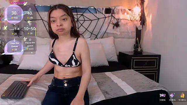 CharlotteMuller online show from October 2025 08:30:02 PM