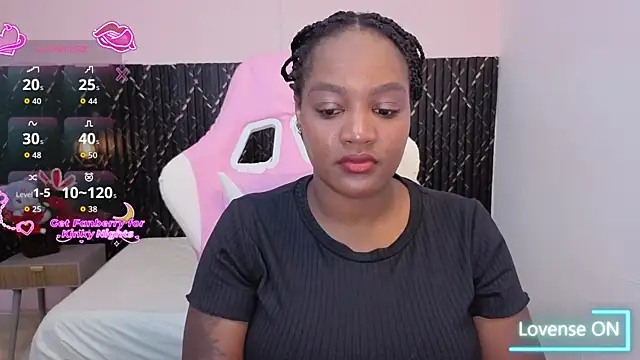 Snapshot of chanel_brunette chatting on March 2026 06:44:02 PM chanel brunette online show from March 2026 06:44:02 PM