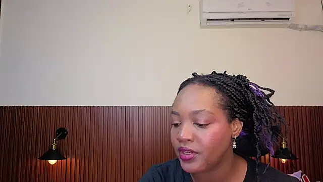 Snapshot of chanel_brunette chatting on April 2026 06:46:01 PM chanel brunette online show from April 2026 06:46:01 PM