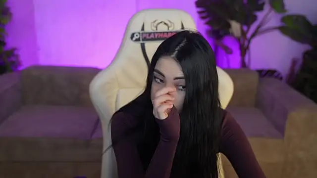 Tina Breeze online show from January 2026 09:04:02 AM