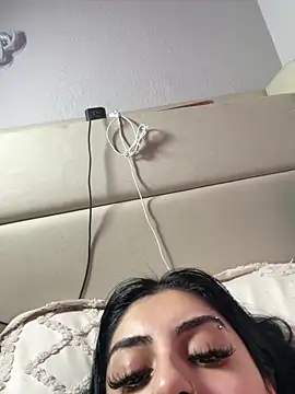 ThickerThanYoBitch online show from September 2025 06:32:02 PM