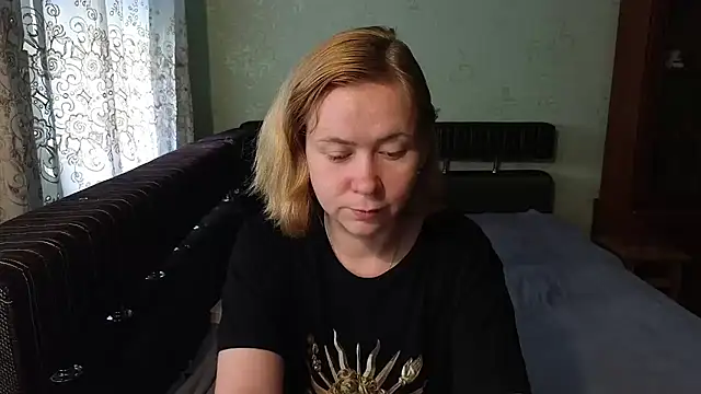 Snapshot of Riley_Roo chatting on July 2026 06:49:01 AM Riley Roo online show from July 2026 06:49:01 AM
