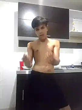 Snapshot of MATEO_SWEET chatting on March 2025 04:40:02 AM MATEO SWEET online show from March 2025 04:40:02 AM