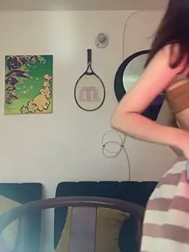 SuzzyyM online show from March 2026 11:30:02 PM