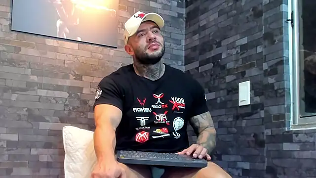 BruceDallas online show from February 2026 12:27:02 AM