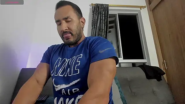 curt xxx online show from September 2025 12:01:02 AM