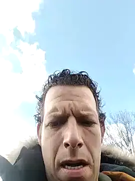 Knuffelstaaf123 online show from December 2024 12:29:02 PM