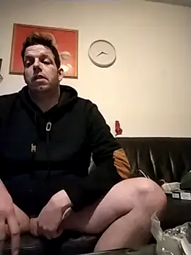 Knuffelstaaf123 online show from January 2025 09:47:01 PM