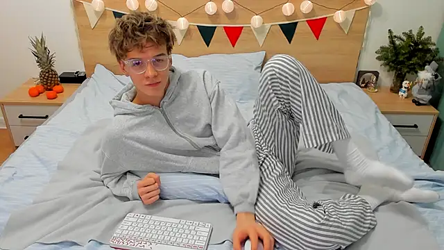 Fandi 777 online show from January 2025 02:35:02 PM