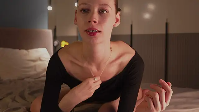 poisonn girlll online show from March 2026 07:09:01 PM