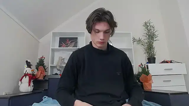 CalvinCay online show from December 2024 08:18:01 PM