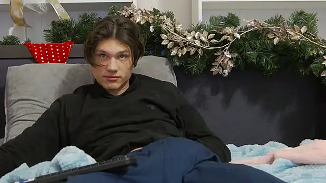 CalvinCay online show from December 2024 01:13:01 AM